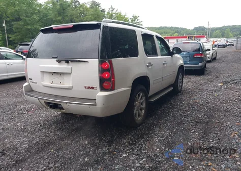 2010 GMC Yukon Denali z USA, uszkodzony, nr VIN 1GKUKEEF5AR158955